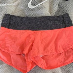 Lululemon Speed Up Shorts 2.5